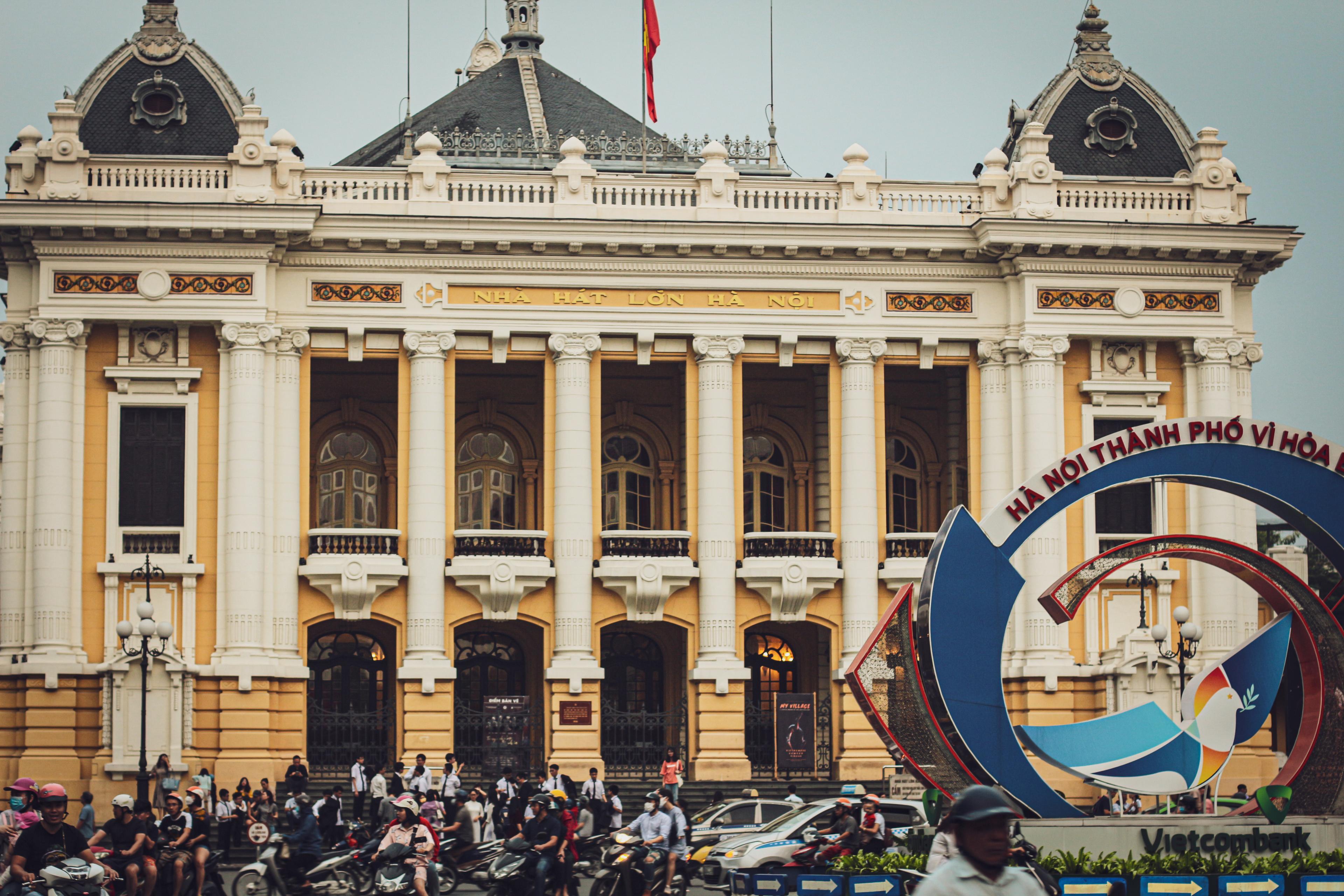 hanoi yeux vietnamienne