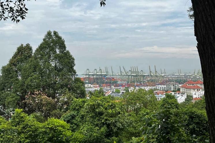 La vue depuis Bukit Chandu est magnifique.