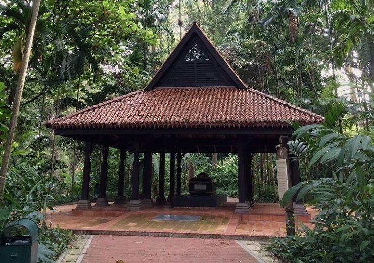 Le dernier roi de Singapour est enterré sur Fort Canning.