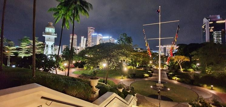 Le phare et la mât de Fort Canning sont de répliques à l'identique des originaux.