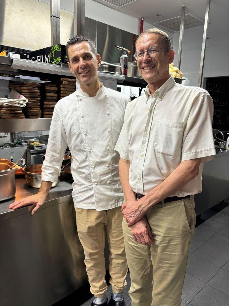 Jean-Michel Bardin est avec Michael Muller dans la cuisine de la Table d'Emma.