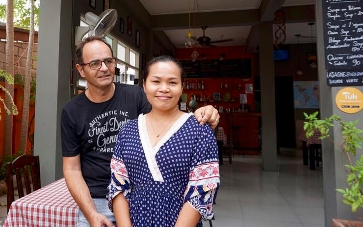 Le couple proprietaire du Paris Restaurant a Chiang Mai