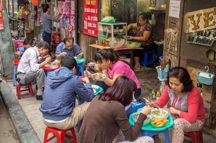 Petites chaises au Vietnam