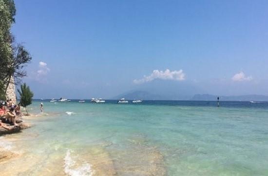 plage sirmione sur le lac de garde