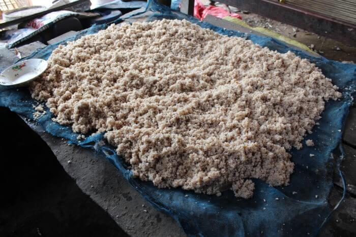 preparation d'alcool de riz cambodgien