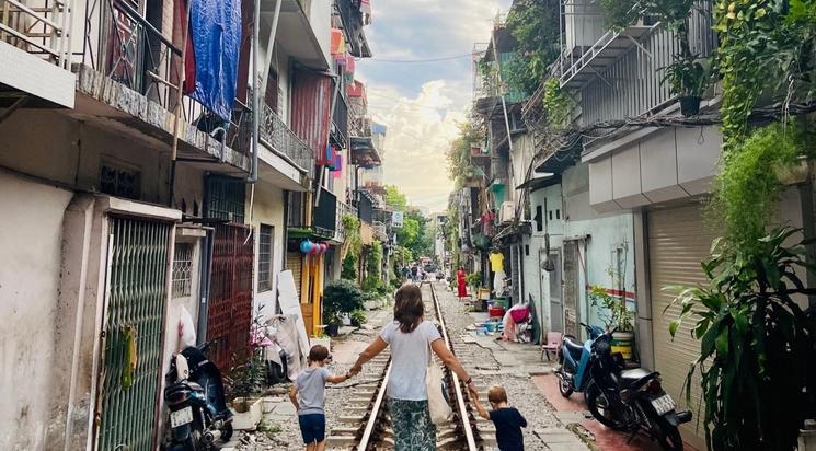 La rue du train à Hanoi en octobre 2022 