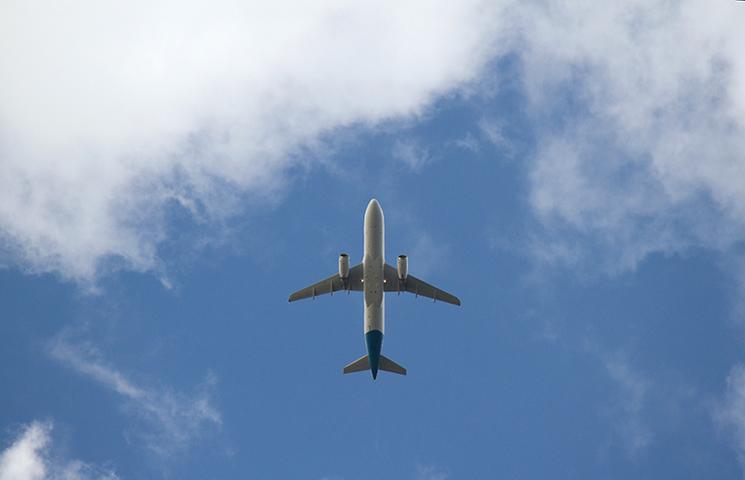 Un test PCR négatif est necéssaire pour voyager de Paris vers Nouméa. 