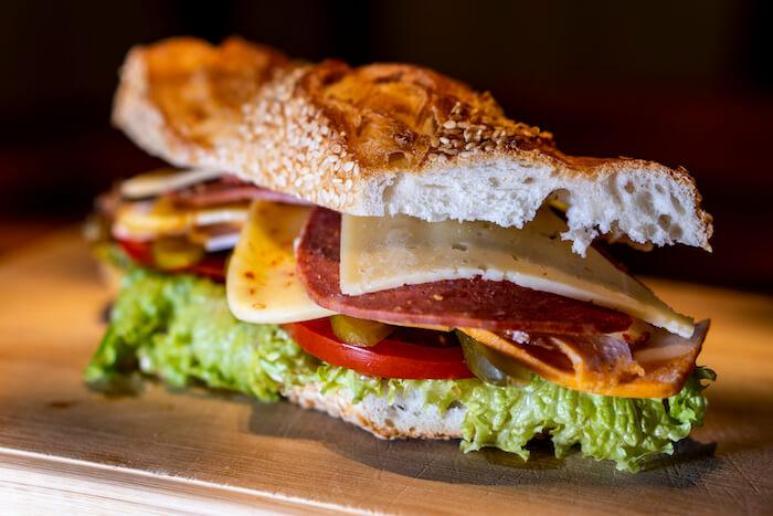 un sandwich esmorzaret