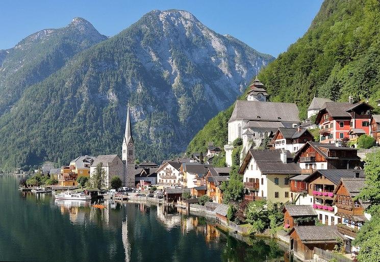 Le village d'Hallstatt, touché par le surtourisme