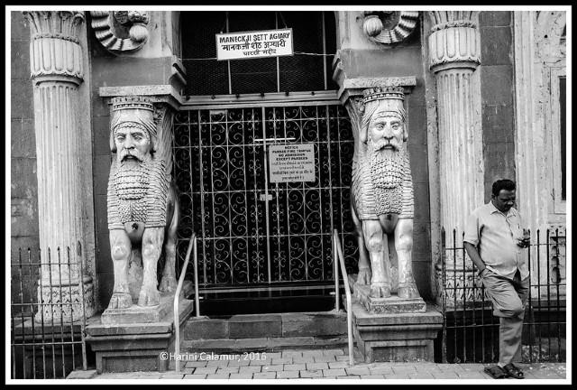 un temple parsi à mumbai