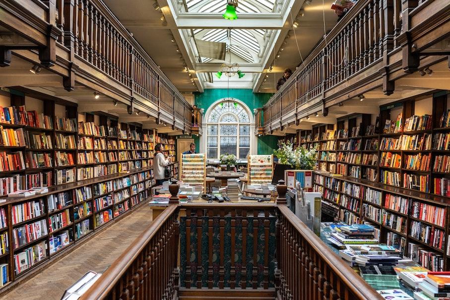 Bibliothèque à Londres