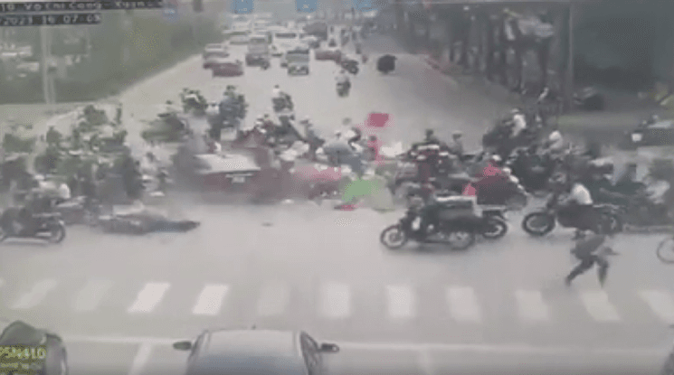 extrait vidéo d'un accident à Hanoi 