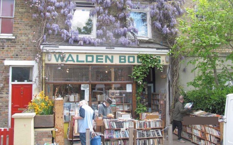 walden books londres